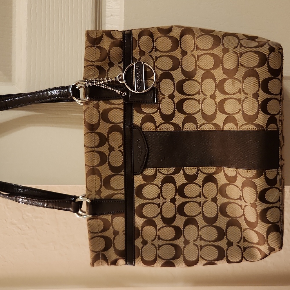Coach Tan & Brown Shoulder Bag
